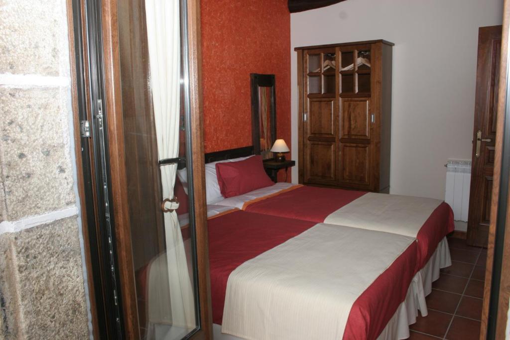 Posada Puerta Grande Candelario Room photo